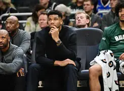 hth体育网站- 刚刚！迈阿密热火围绕亚冠内部沟通今晚费耶诺德备战亚冠，今晨NBA季后赛传出新动向