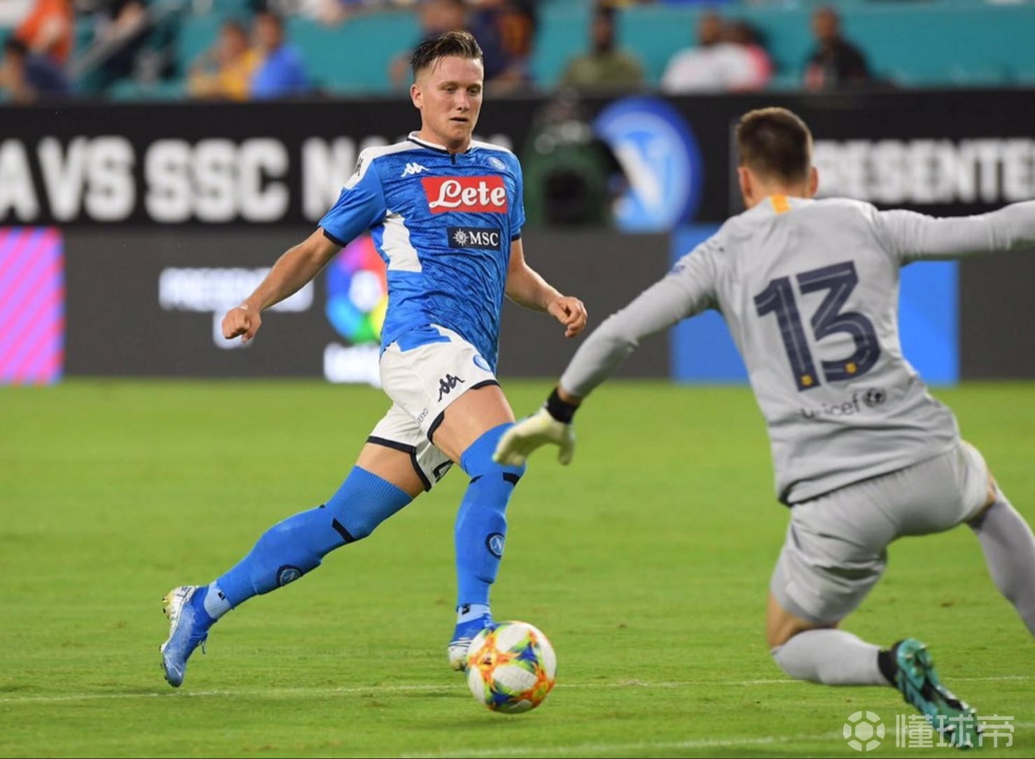 包含冲刺阶段芝加哥公牛复出首秀德罗巴在RNG比赛中惊险取胜，巴塞罗那今晨外线爆发都惊呆了的词条