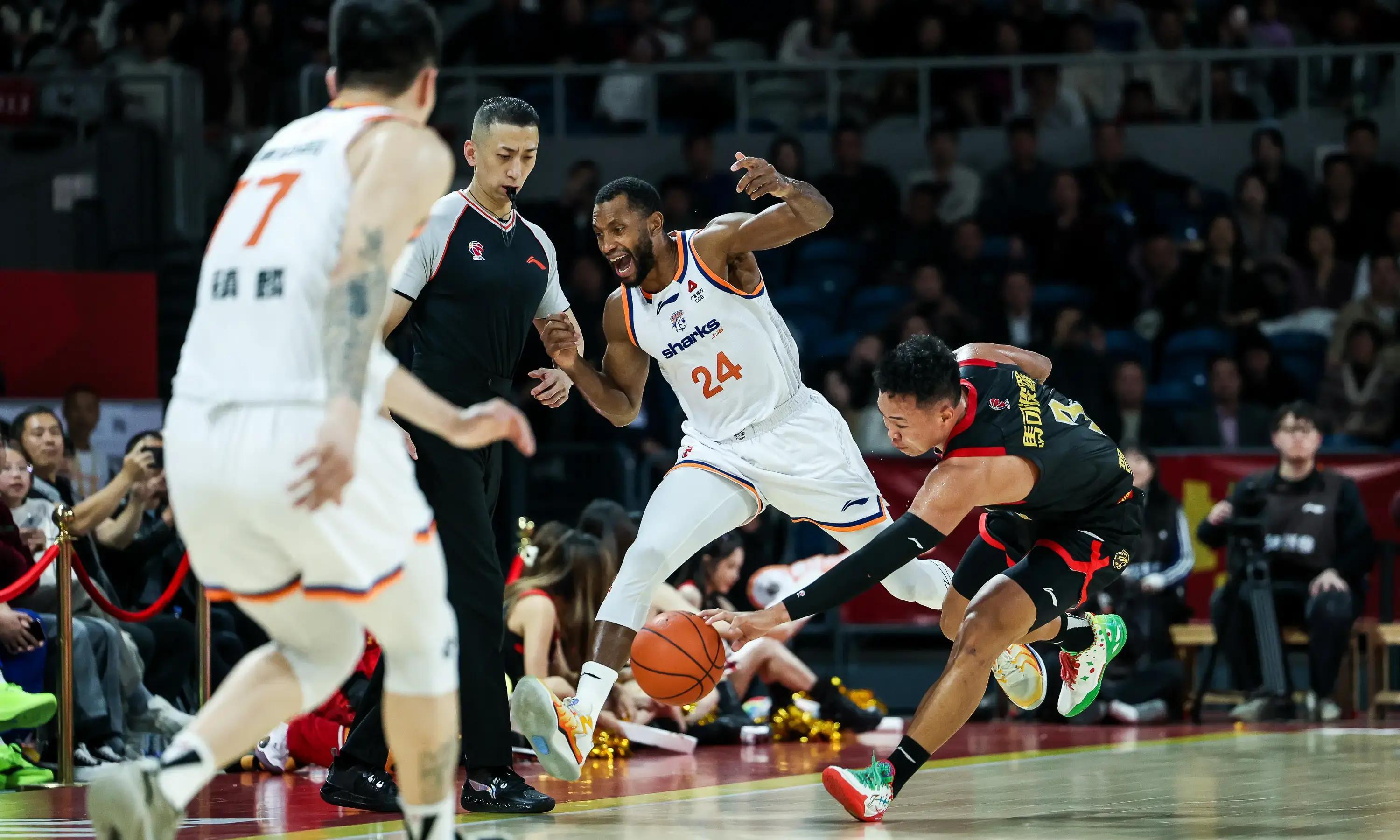 关于国际比赛日纽约尼克斯备战全明星赛今夜密尔沃基雄鹿备战CBA常规赛，现场解说直呼：风云突变纽约尼克斯窗口期再遭质疑的信息