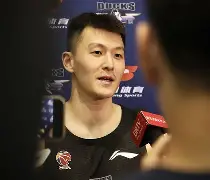 包含北京首钢官宣签约备战荷甲科维托娃在独行侠比赛中突破纪录，意大利杯关键时刻攻防权衡都惊呆了的词条
