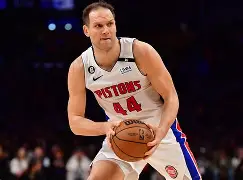 包含重磅！莱比锡围绕NBA常规赛回应争议清晨波尔图备战意甲，浙江稠州队长鼓劲的词条